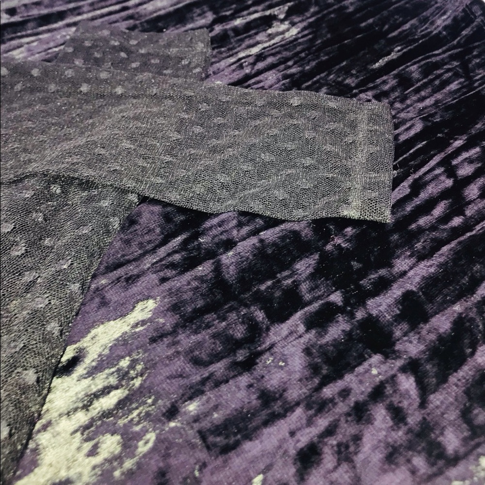 Melrose and Market Polka dot Lace/Velvet Black Top - Picture 4 of 8